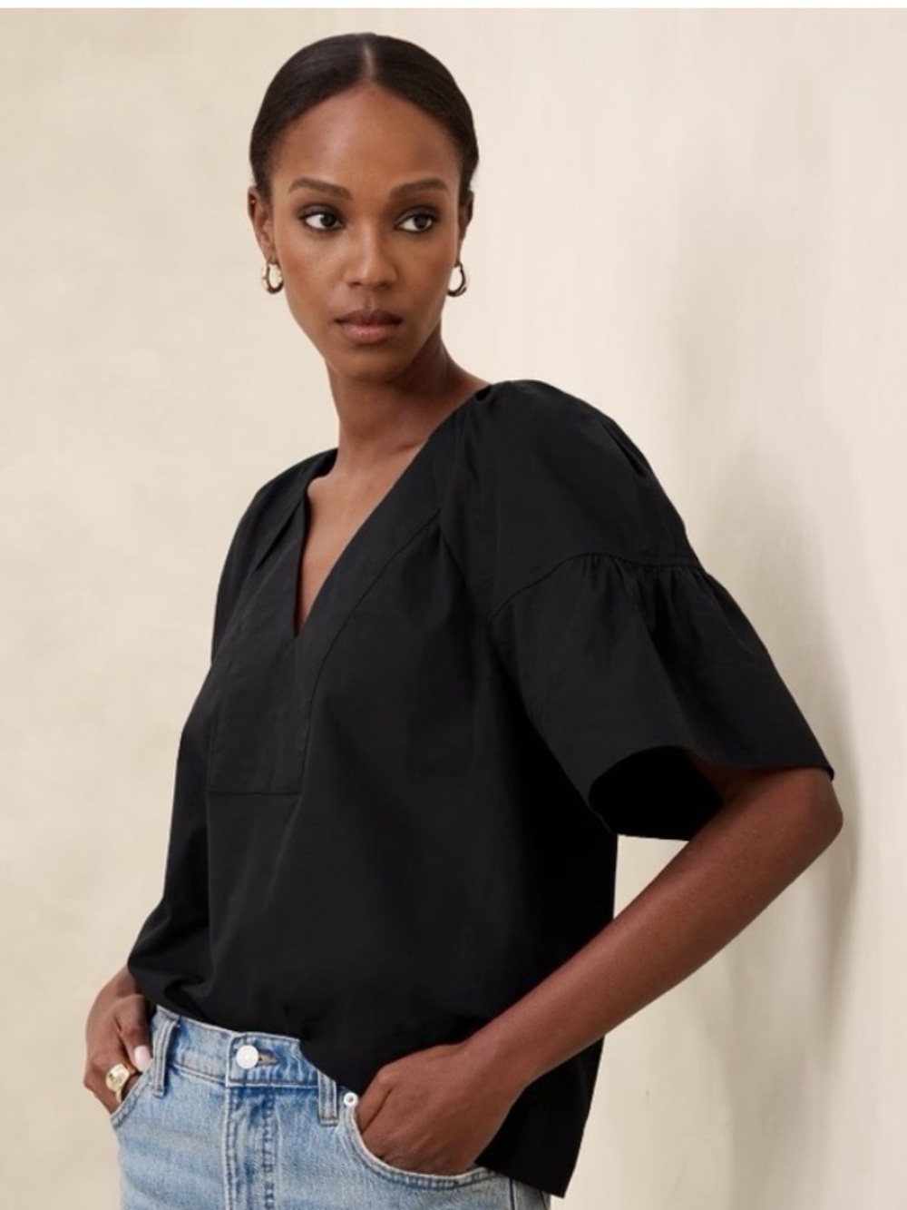 Banana Republic Black V-Neck Puff Sleeve Blouse